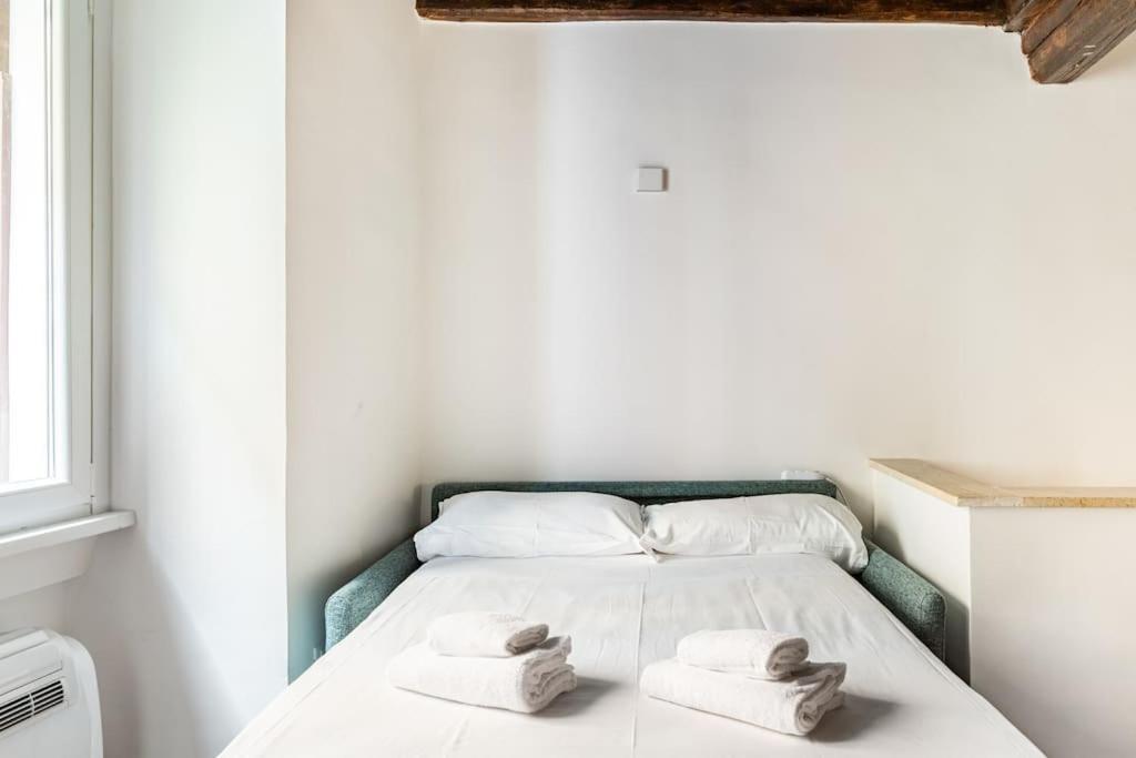 Bottega Augustea Duplex Apartment In Monti Rome Exterior photo